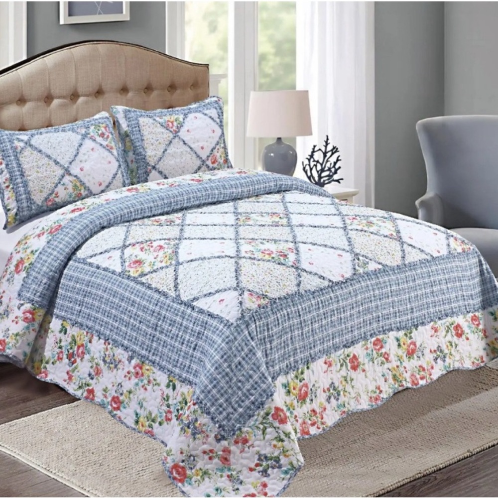 Victoria’s Garden King Quilt with 2 standard shams